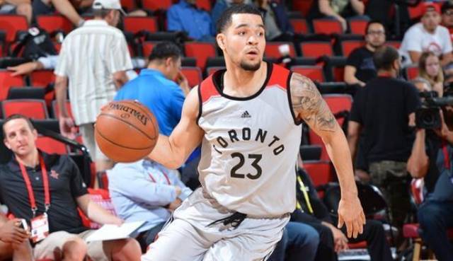 凭借快速的 凭借快速的